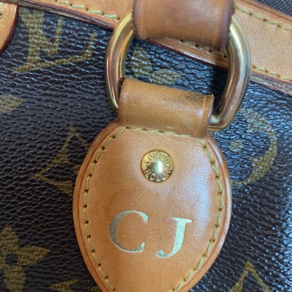 Louis Vuitton - Picture 15 of 16